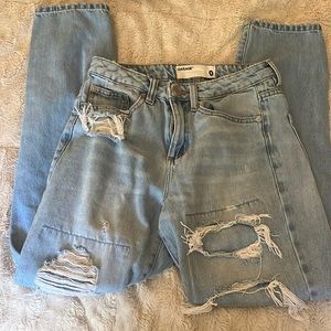 Garage ripped Mom jean